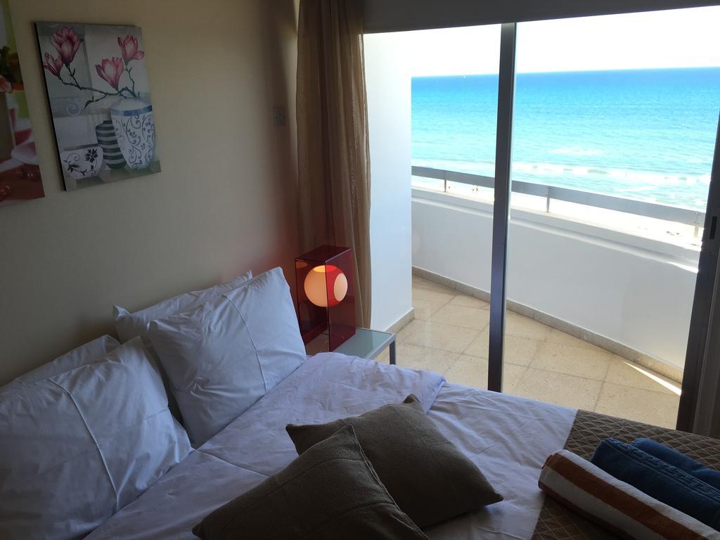 Alex Beach Apartment 51 لارنكا المظهر الخارجي الصورة